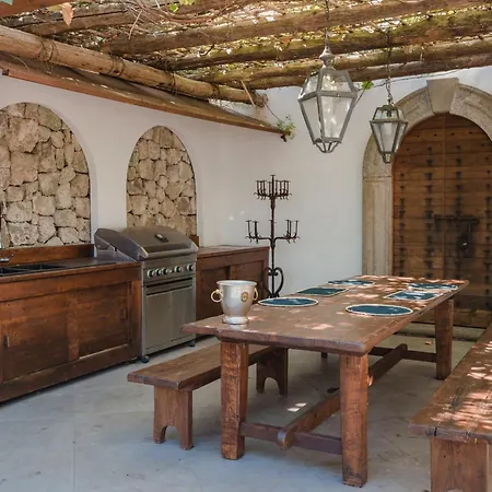 Serao Camilla By Myvillacollection * イスキア島