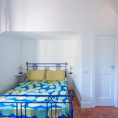 Serao Camilla By Myvillacollection * イスキア島