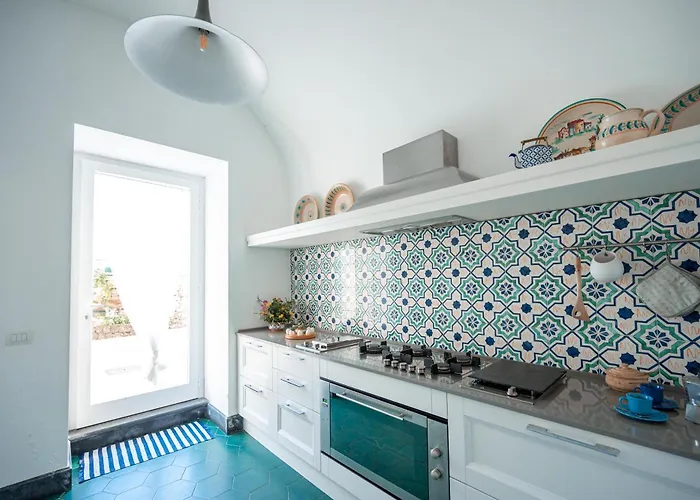 Serao Camilla By Myvillacollec... Ísquia